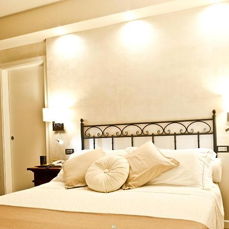 Hotel Ferro Di Cavallo Pavullo nel Frignano Luaran gambar