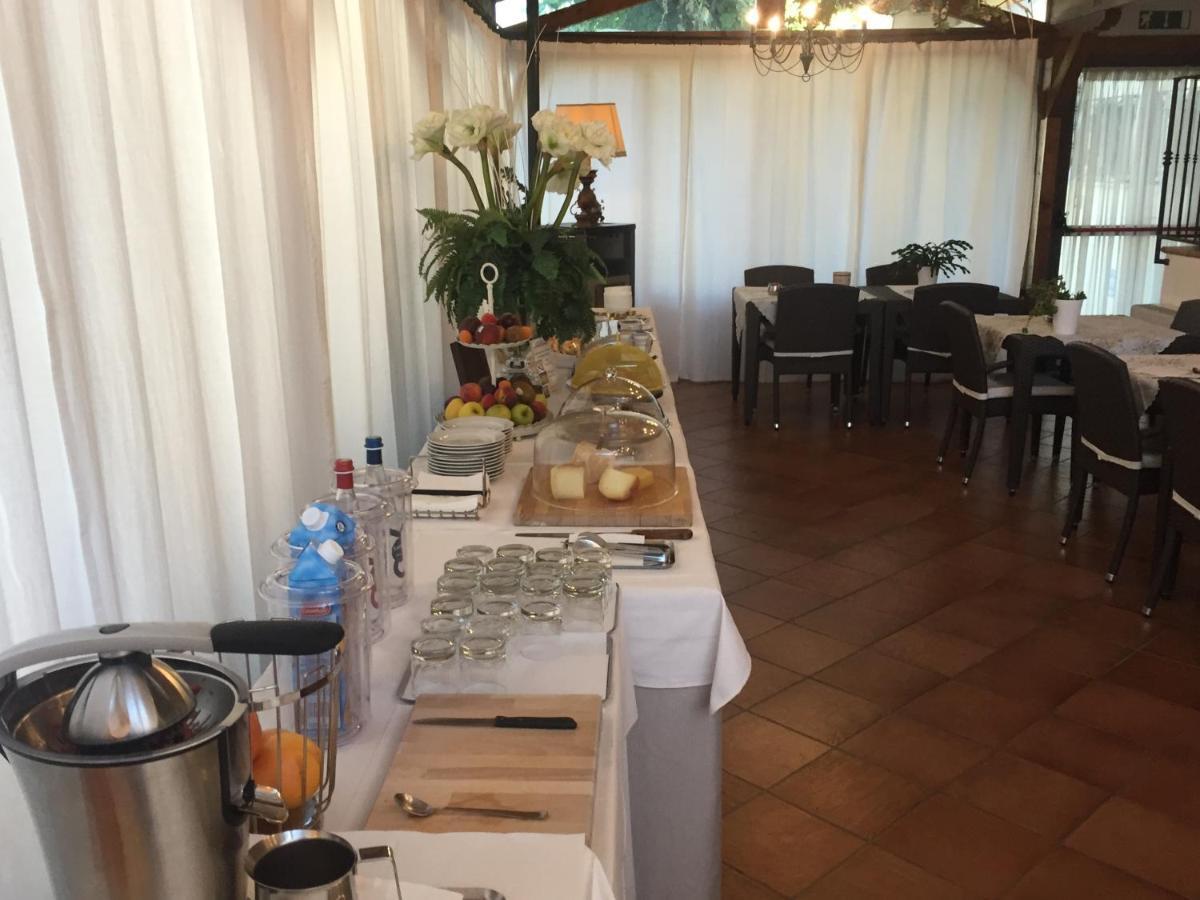 Hotel Ferro Di Cavallo Pavullo nel Frignano Luaran gambar